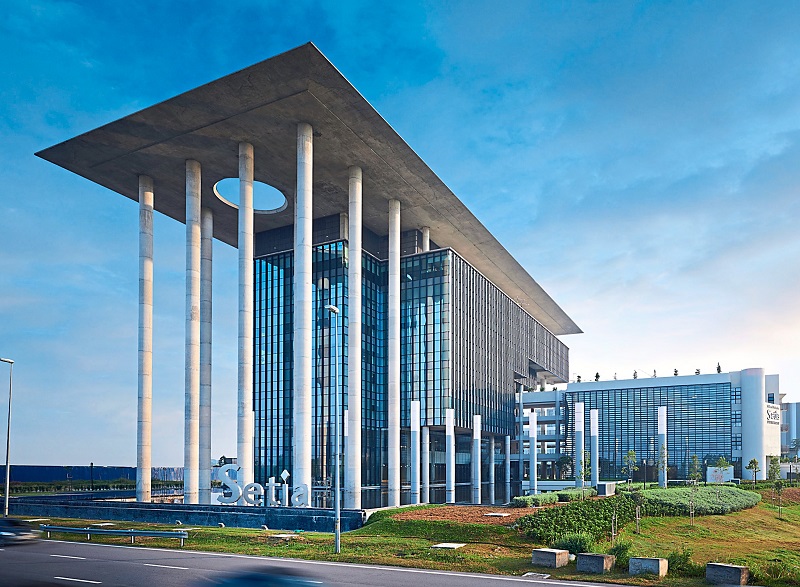 The impressive exterior of S P Setia's Corporate HQ building.