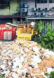 metd_na_1006_pg2_edhyap_niklasalbakri_1