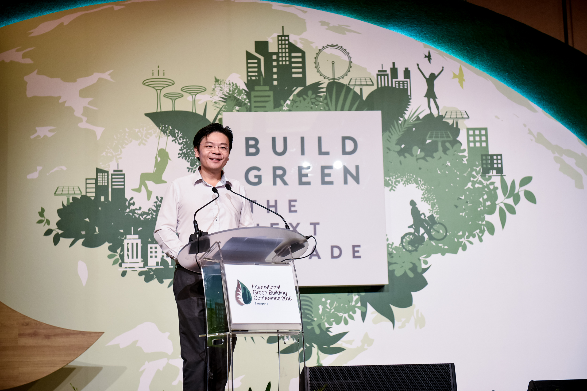 Minister Lawrence Wong delivering the opening speech at the opening ceremony for SGBW 2016, IGBC 2016 and BEX and MCE Asia 2016.