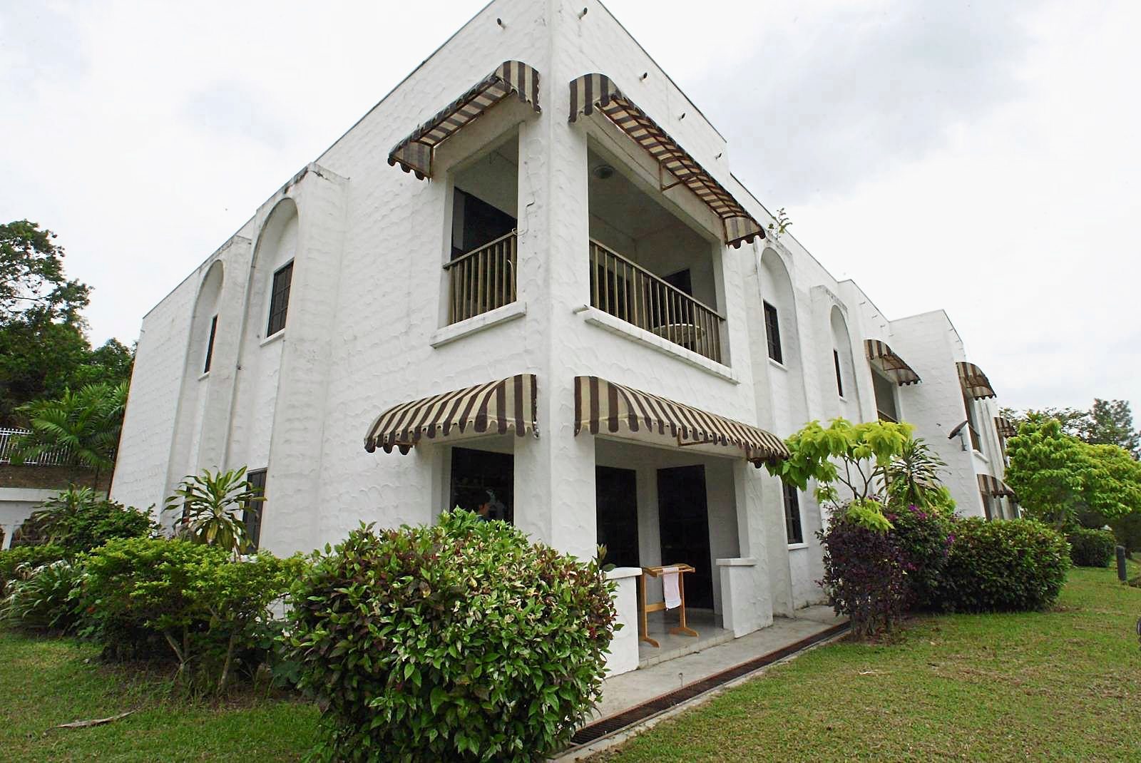 Than Hsiang Retirement Home is surrounded by scenic beauty.