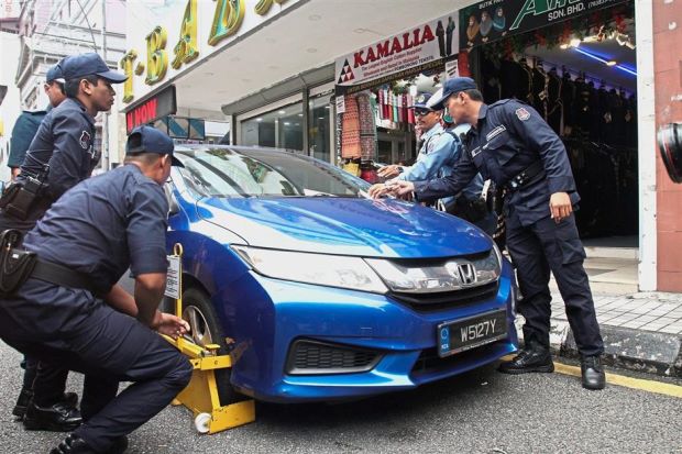 metd_0112_vonops301116_pamellalim_2