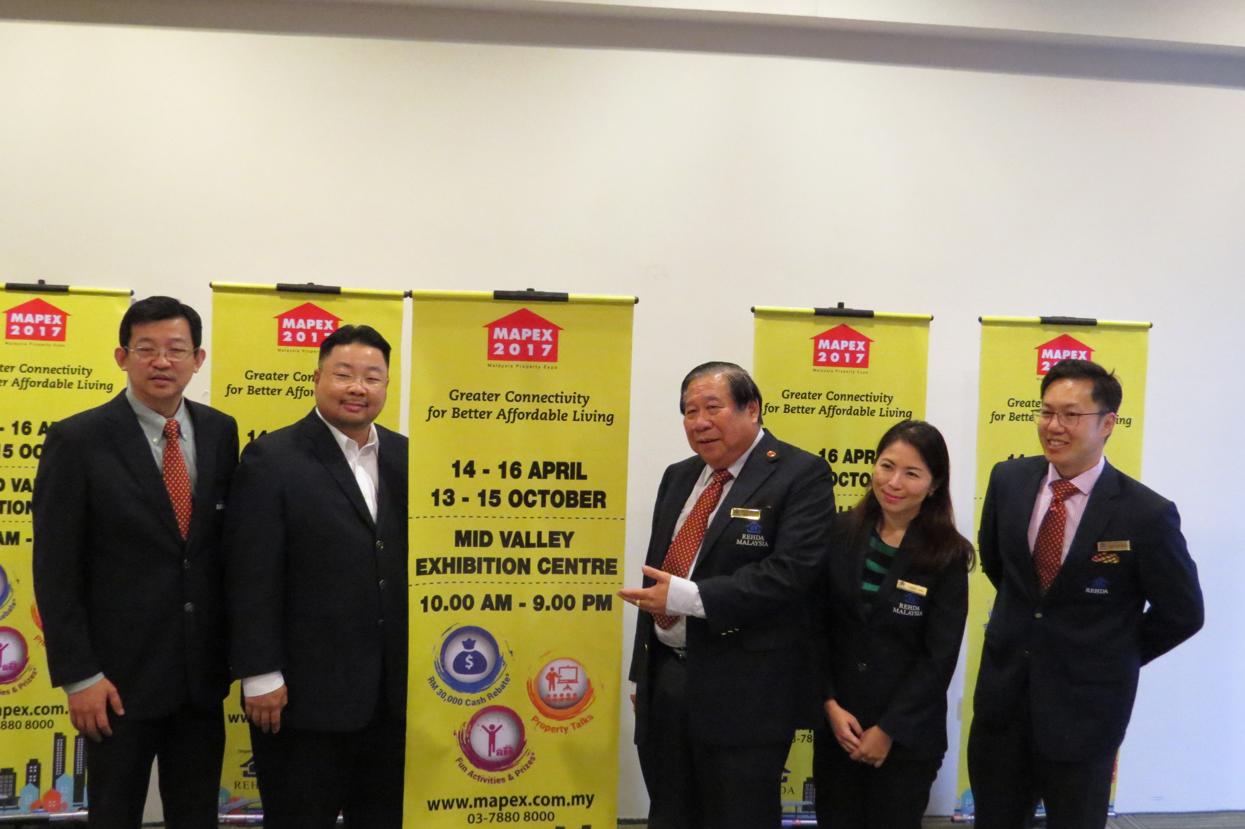 Caption: (From Left) Mapex committee member Loo Chee Yang, Tiah Oon Ling, Ng Seing Liong, Mapex committee member Carrie Fong and Chan Kin Meng at the launch of Mapex 2017 press conference.