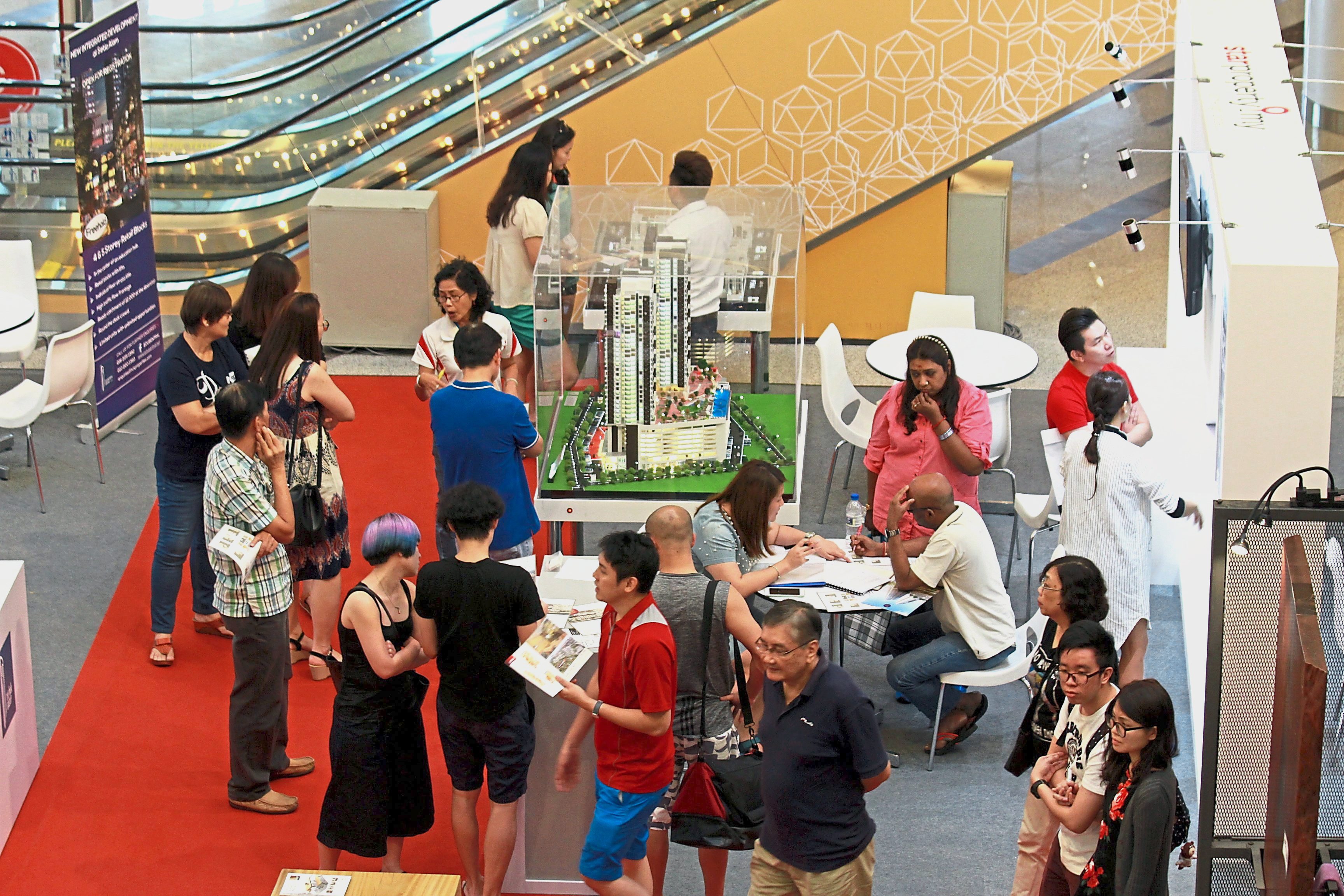 StarProperty.my Fair @ Sunway Velocity Mall - Day three of StarProperty.my Fair 2017 has seen a huge increase in those looking for a home. The fair, showcasing an array of property options, provides solutions to many and points them in the right track, with regards to making a well informed investment decision. The fair will take place until tomorrow, from 10am until 10pm.