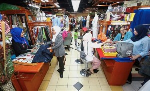Medan Mara in Jalan Raja Laut has small tailoring businesses specialising in custom-made outfits. — Photos: IZZRAFIQ ALIAS, ONG SOON HIN and AZLINA ABDULLAH/The Star