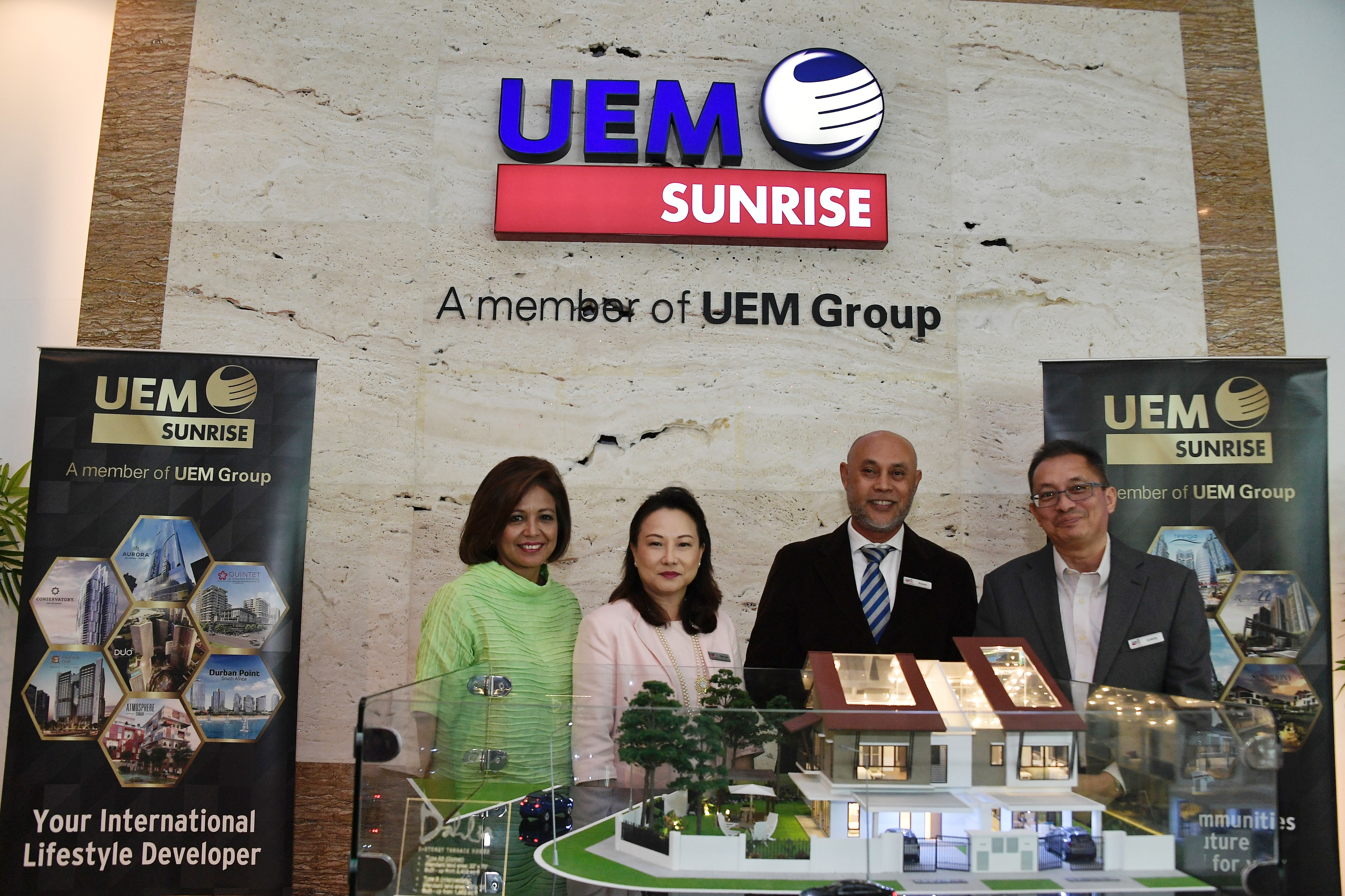 From left - Serene Heights Bangi architect for Dahlia Datuk Nafisah Radin, Pam Loh, Datuk Roslan Ibrahim and Zulkifly Garib at the scale model of Dahlia, Serene Heights Bangi.