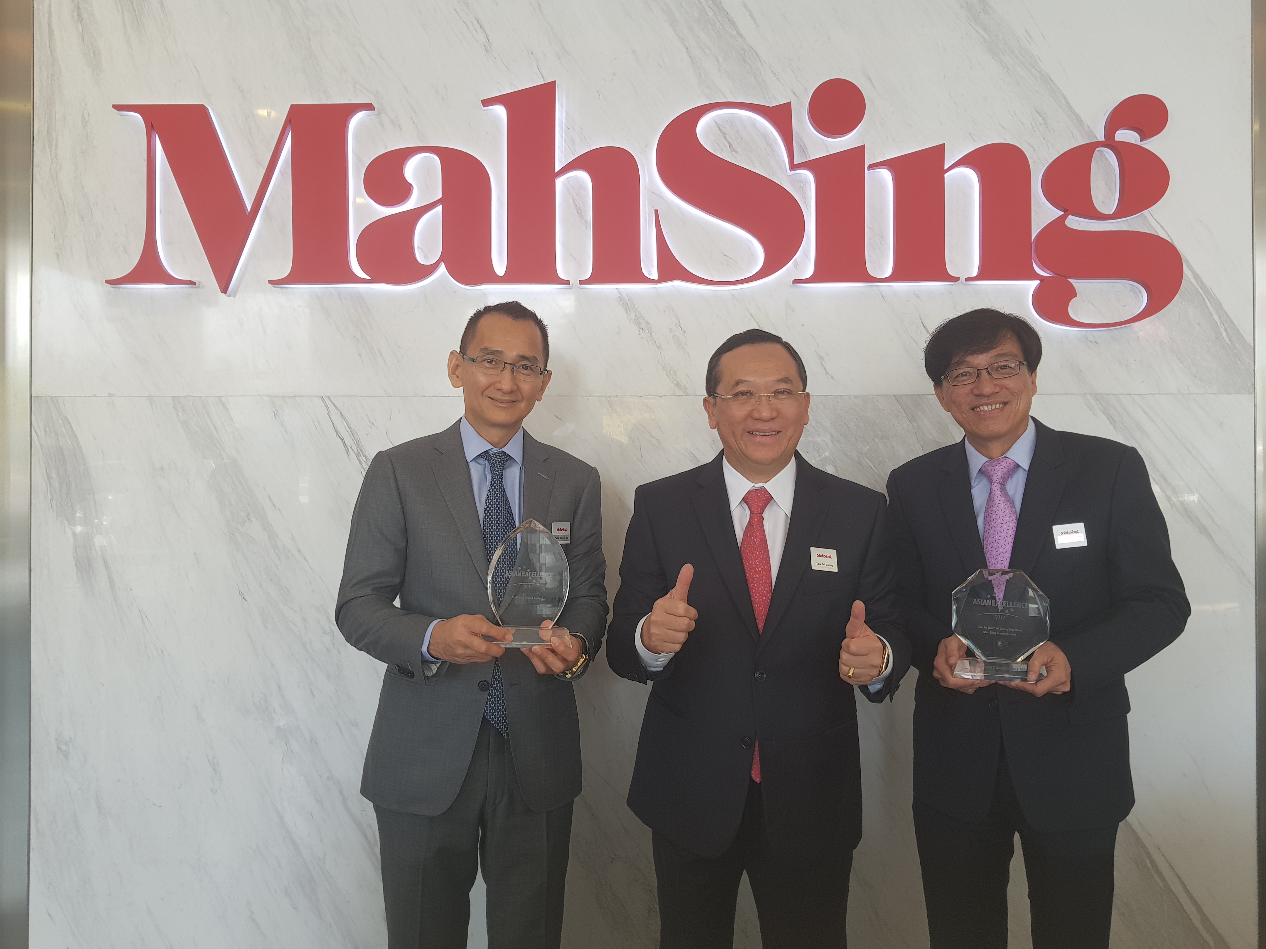 (From Left) Mah Sing Group executive director Datuk Steven Ng, group managing director Tan Sri Datuk Sri Leong Hoy Kum and chief executive officer Datuk Ho Hon Sang.