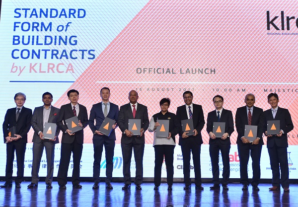 The Expert Advisory Committee for KLRCA’s Standard Form of Building Contracts Lam Wai Loon: Deputy Chairman of the Expert Advisory Committee, Lam Wai Loon, introducing the Suite of Standard Form of Building Contracts.