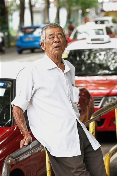 Taxi driver Loo has watched the traffic problems grow in Batu Ferringhi for the past 50 years and says Penangites need the new road.