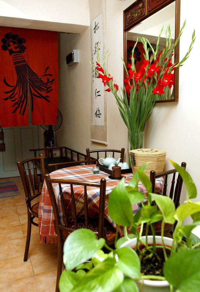 化煞的植物一般上其干茎或花叶都会有刺或棘，如仙人掌、玫瑰、杜鹃等等。