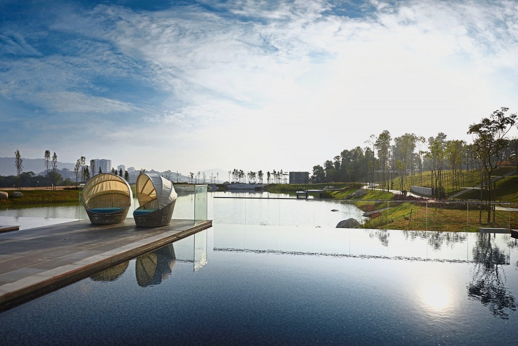 Lakeview overlooking from the clubhouse