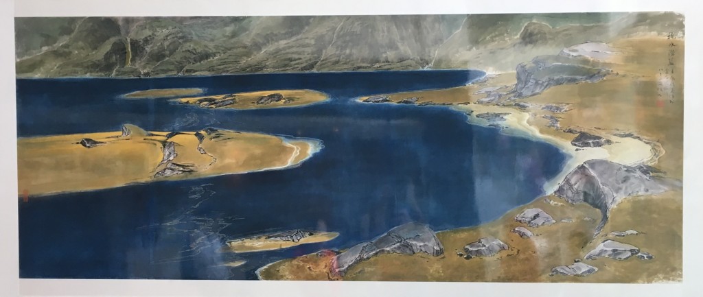 入门处挂上名师林凡的《秋水澄蓝》大型工笔画，是首次登陆大马画展。