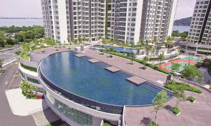Elevated_pool_view