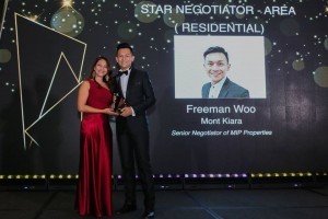 27b0ef_a964ac6d8a054e679545290d07492080_mv2