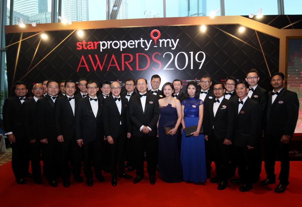 S P Setia Bhd president and CEO Datuk Khor Chap Jen (centre) with the company's senior management team.