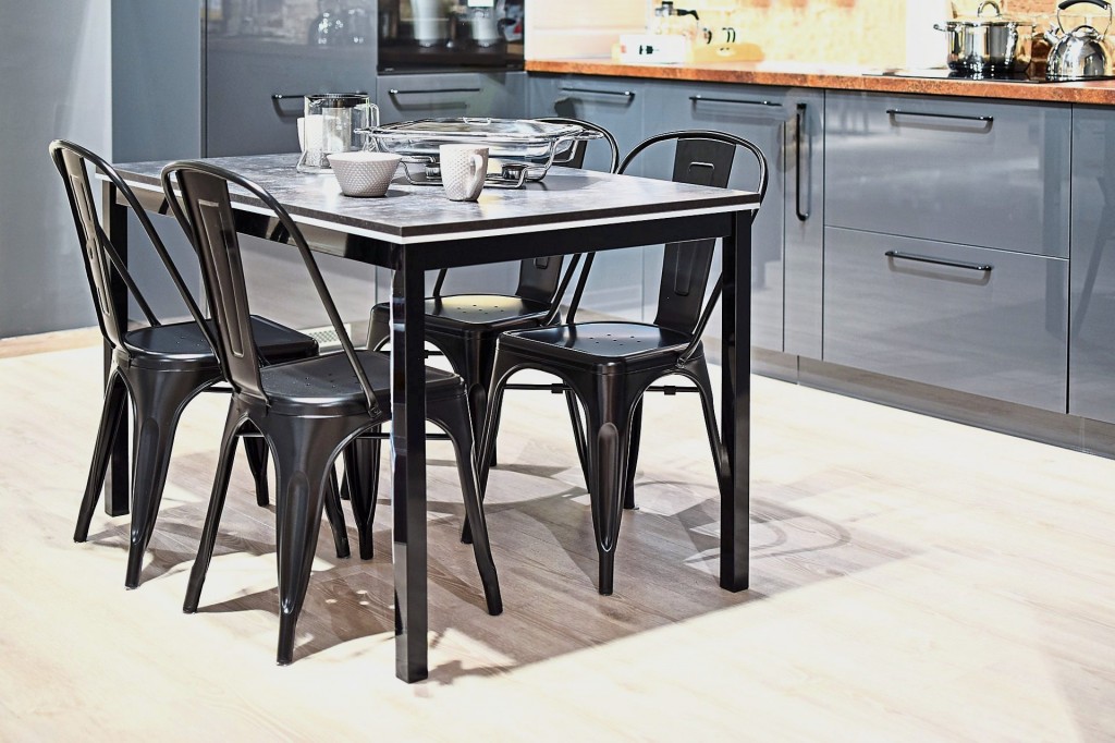 doc7426wbt6feg8tkccodj