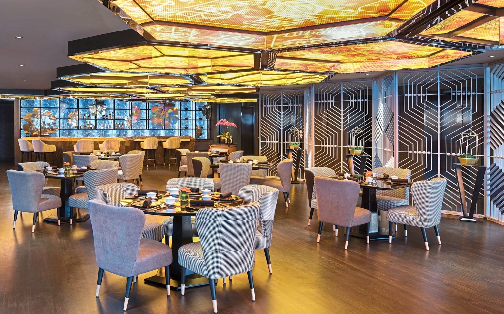 Extravagantly decorated dining rooms.