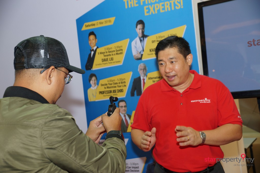 StarProperty Sdn Bhd Assistant General Manager Ernest Towle speaks to members of the media about the Beli & Menang contest.