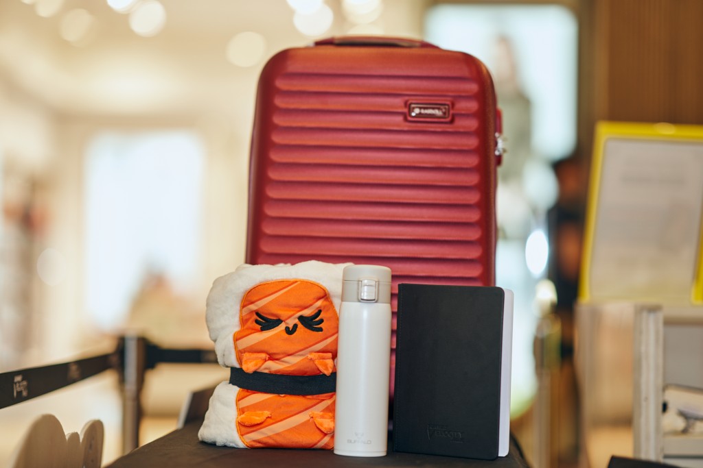 Awesome redemption gifts await shoppers every day! 