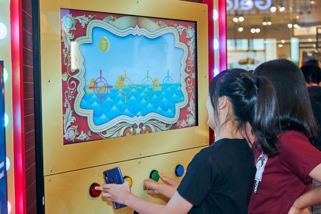 Free Play will be available to visitors on the weekends