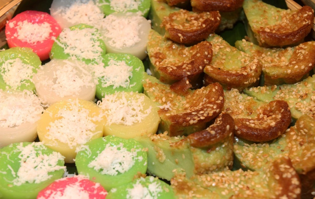 The colourful Kuih Lompang (left)