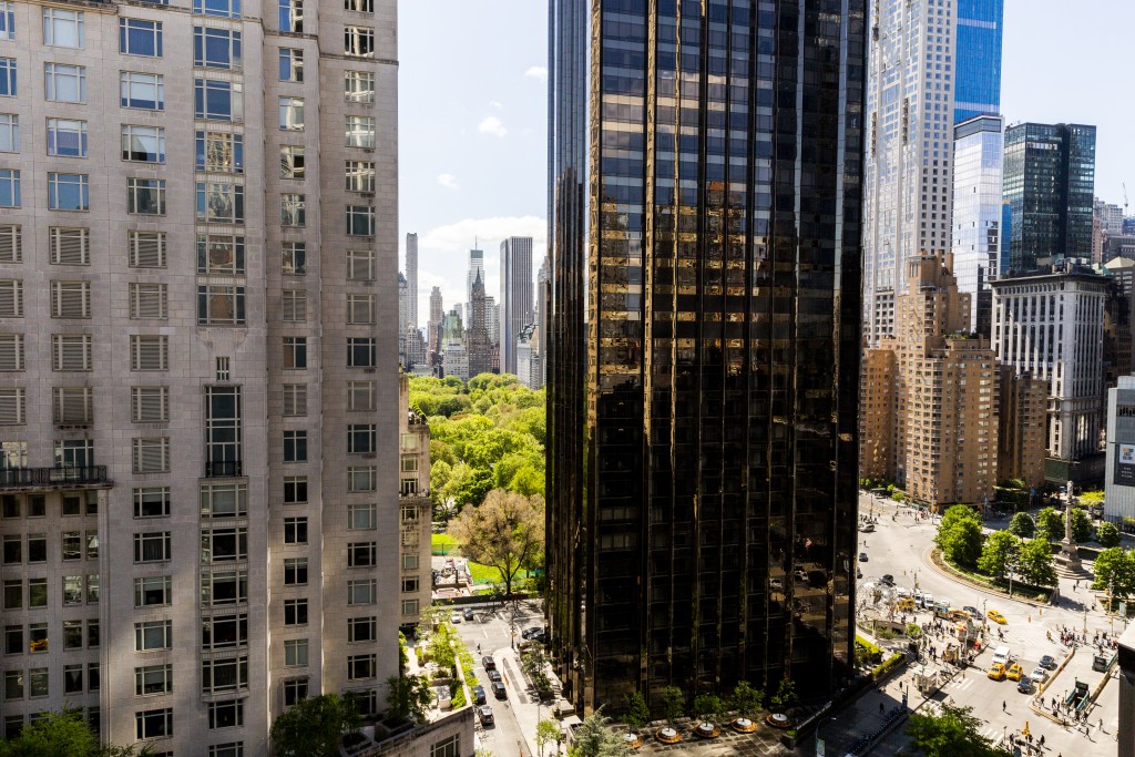 Billionaires' Row Neighbor Touted as NYC Bargain by Developer