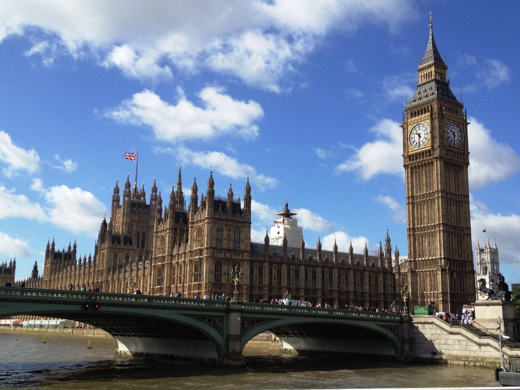 伦敦是世界最宜居的城市之一,也是全球十大房产投资热点之一。