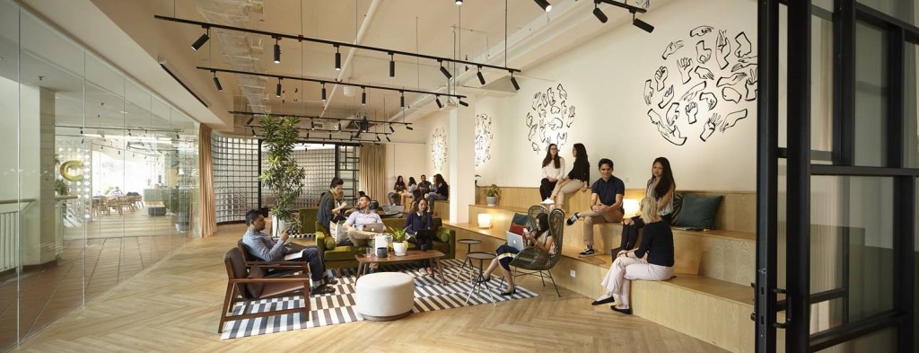 37712911_1679800328785131_6578082845816782848_o_1