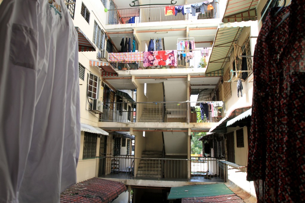 The 40-year old low-cost flats in Taman Pandan Jaya are falling into disrepair as not many of the residents can afford to pay for maintenance. This is one of the reasons for a proposal to redevelop the place into newer and bigger units.