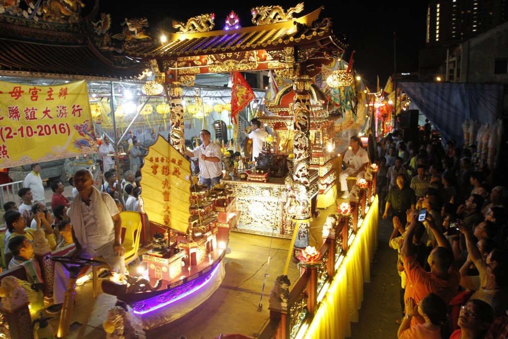 The 'mother' float leading the procession during the Noordin Street Tow Moo Keong procession of Nine Emperors Gods which began at the Tow Moo Keong Temple on Noordin Street. Image by Lim Beng Tatt.