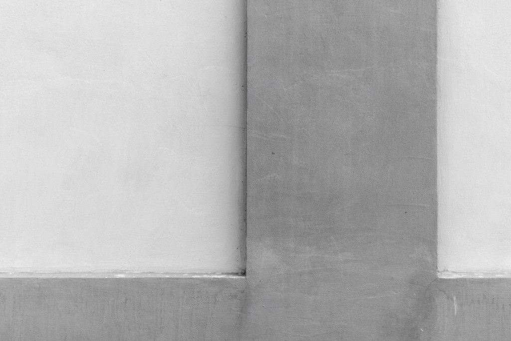 It doesn’t get all smooth and pretty from hopes and wishes. Photo by Paweł Czerwiński on Unsplash.