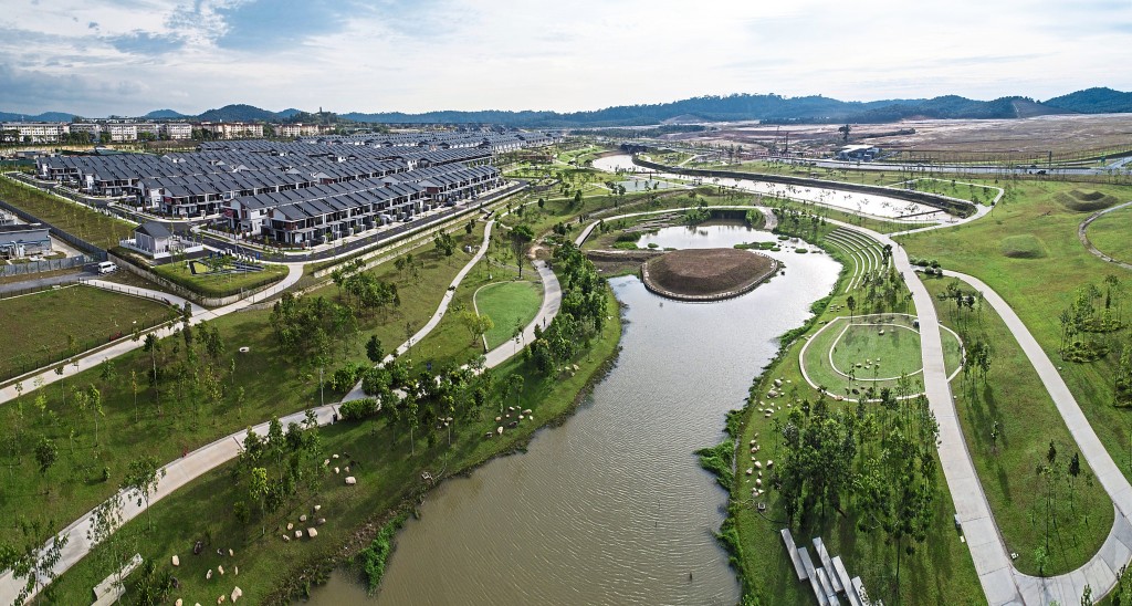 An aerial photo of the Central Park at the City of Elmina.