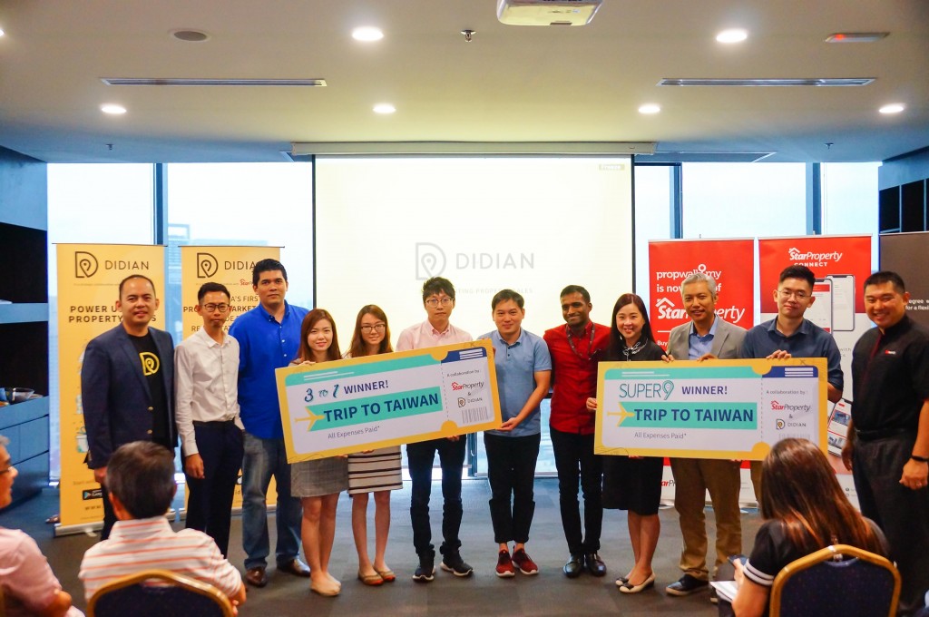 Winners of the Didian Super-9 and 3-1 campaign posing with their prizes.