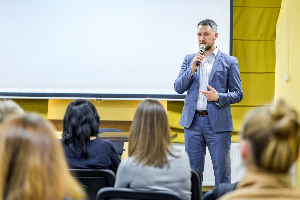 Six tips for real estate negotiators of the future property talks