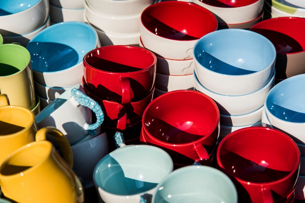 healhtier home coloured dinnerware
