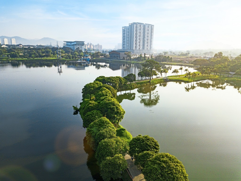 When it comes to UEM Sunrise properties, buyers can be assured of getting the best in township master planning. With the company’s expertise in transforming areas into urban integrated liveable ecosystem developments, isn’t it time you came home to a UEM Sunrise property?