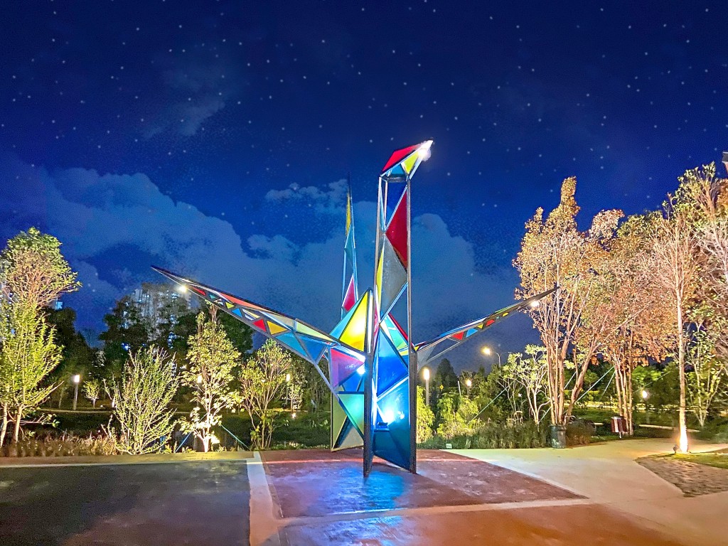 The eight-metre high Origami Crane is the icon for Jade Hills’ Origami Park.