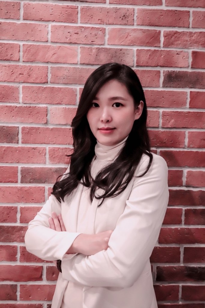 Tan crafts contents for her Youtube channel, so when the market is ready, she will be seen and reachable.