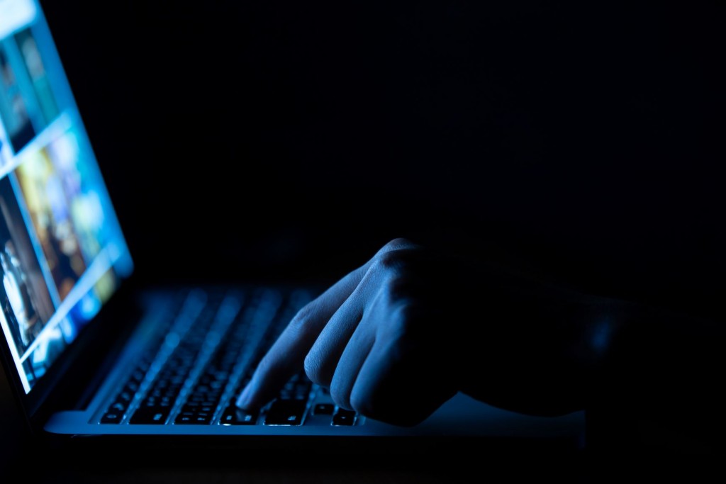 Not all online sites are honest.