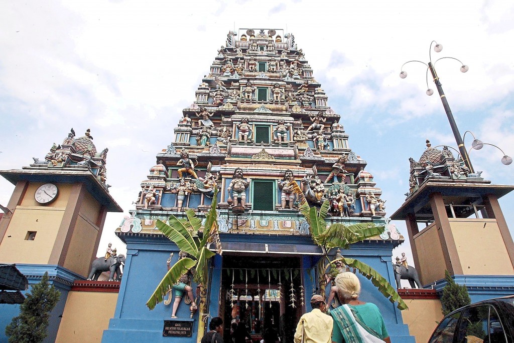 The central tower aims to reconstruct the appearance of the gods’ mountaintop dwelling.