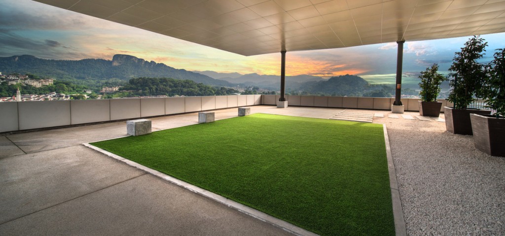 Head to the roof and admire the green havens of Bukit Tabur, Bukit Dinding and the lush green hills surrounding Melawati.