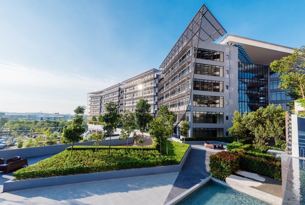 The Sunway Citrine Hub is an integrated development with natural lighting and ventilation.