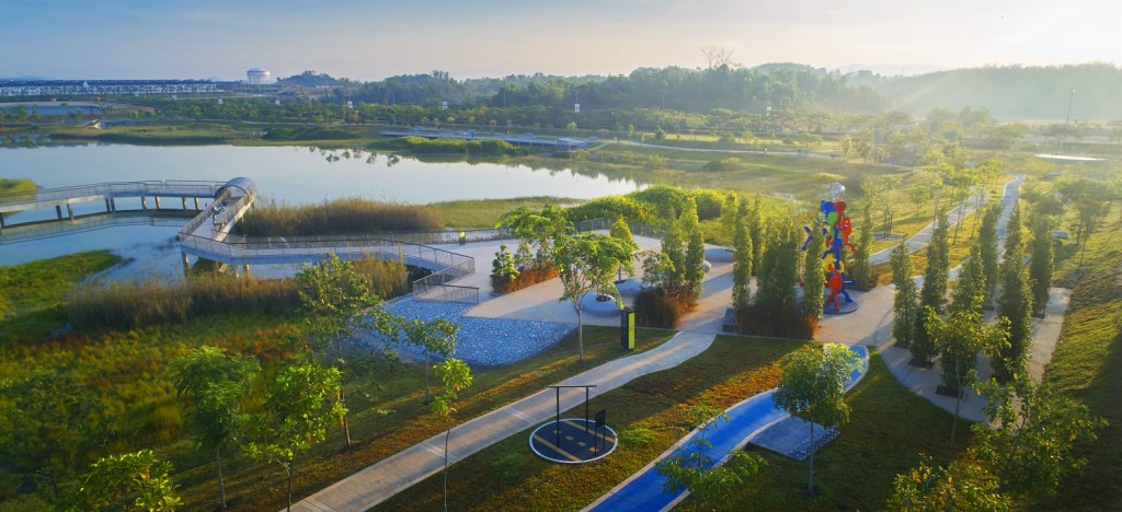A dedicated viewing deck oversees the Wetland Park beyond.