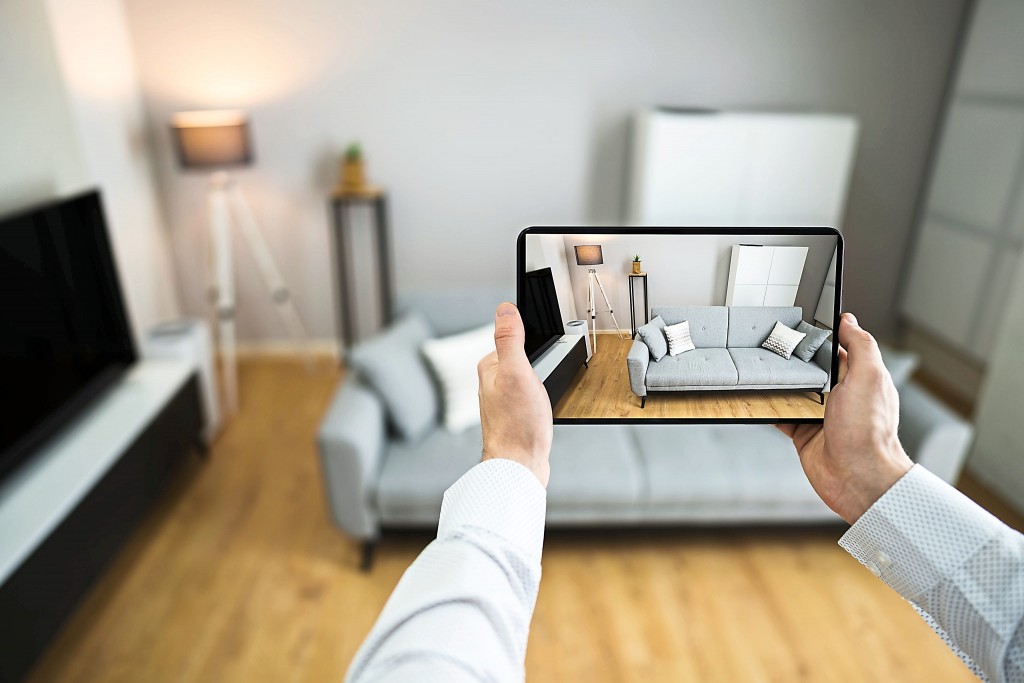 Guided tours are becoming increasingly popular.