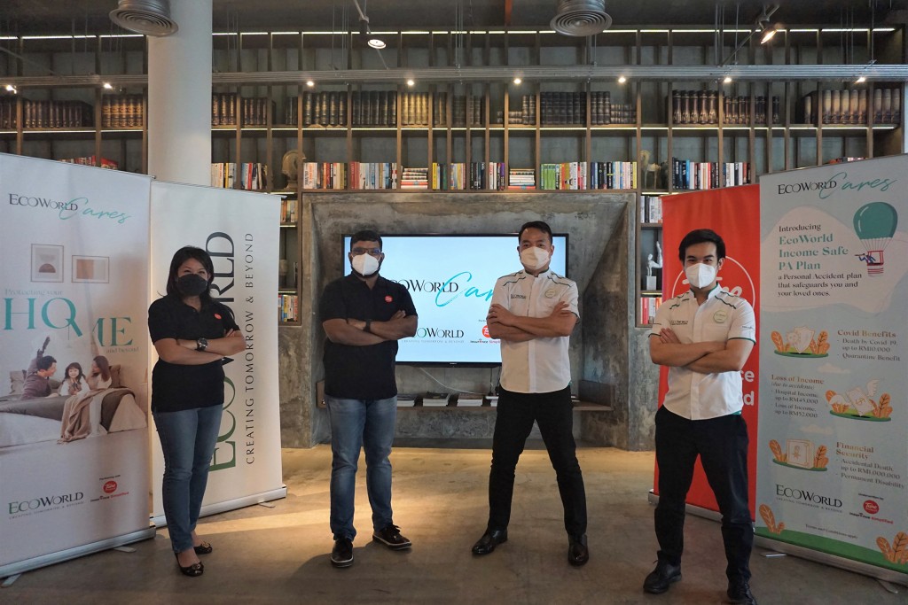 (From left) Chin, Nambiar, Chang and Liew pose for a group photo after the launching ceremony.
