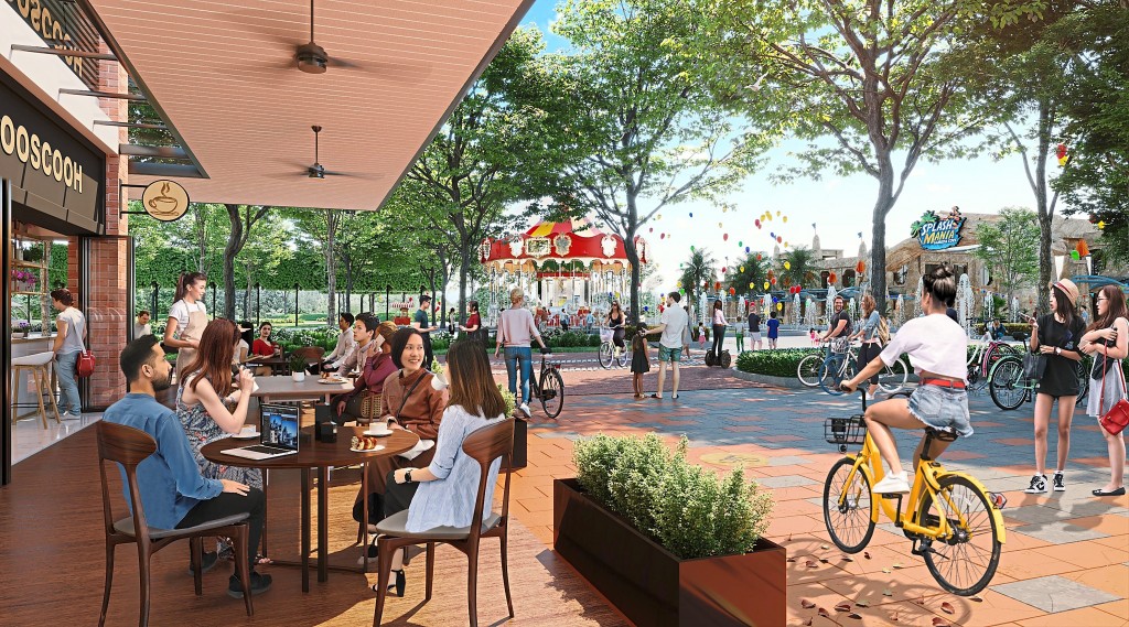  Bicycles are put ahead of cars at Gamuda Cove’s Townsquare so residents and visitors can safely walk down the street.
