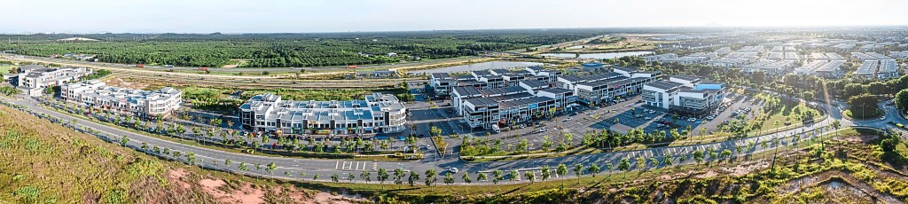 An aerial view of Rimbayu Blossom square drive.