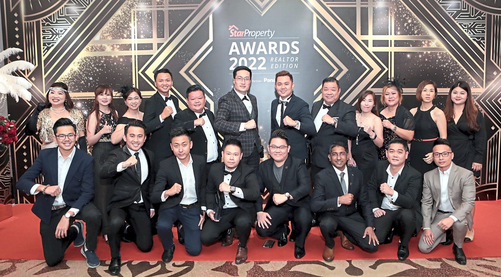 The WEREG Properties crew strike a pose.