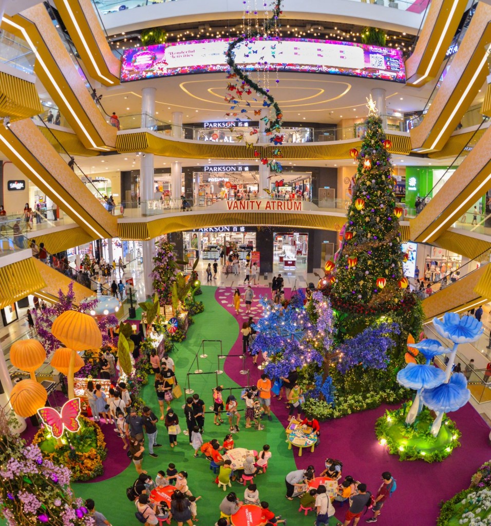 Sunway Velocity Mall’s Vanity Atrium has been transformed into a fantasy Christmas wonderland.