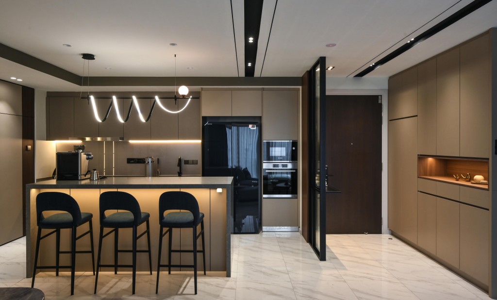 Functionality over aesthetics kitchen design by IQI Concept.