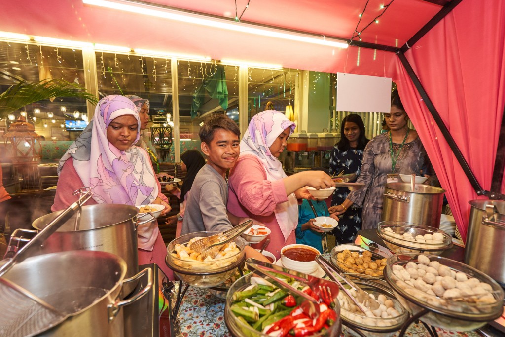 The children tucked into the celebrated Iftar buffet.